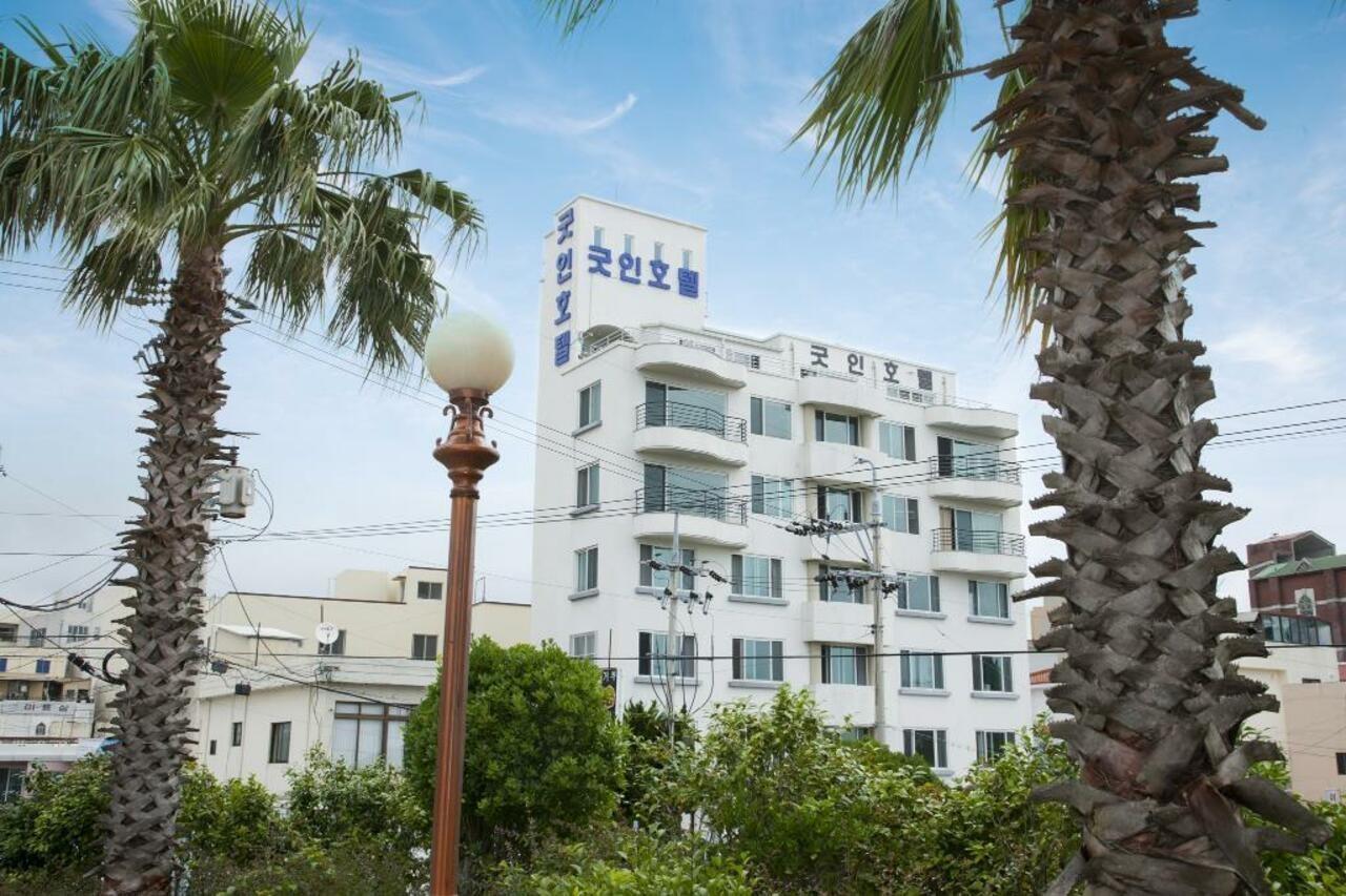 Hotel Good Inn Seogwipo Esterno foto