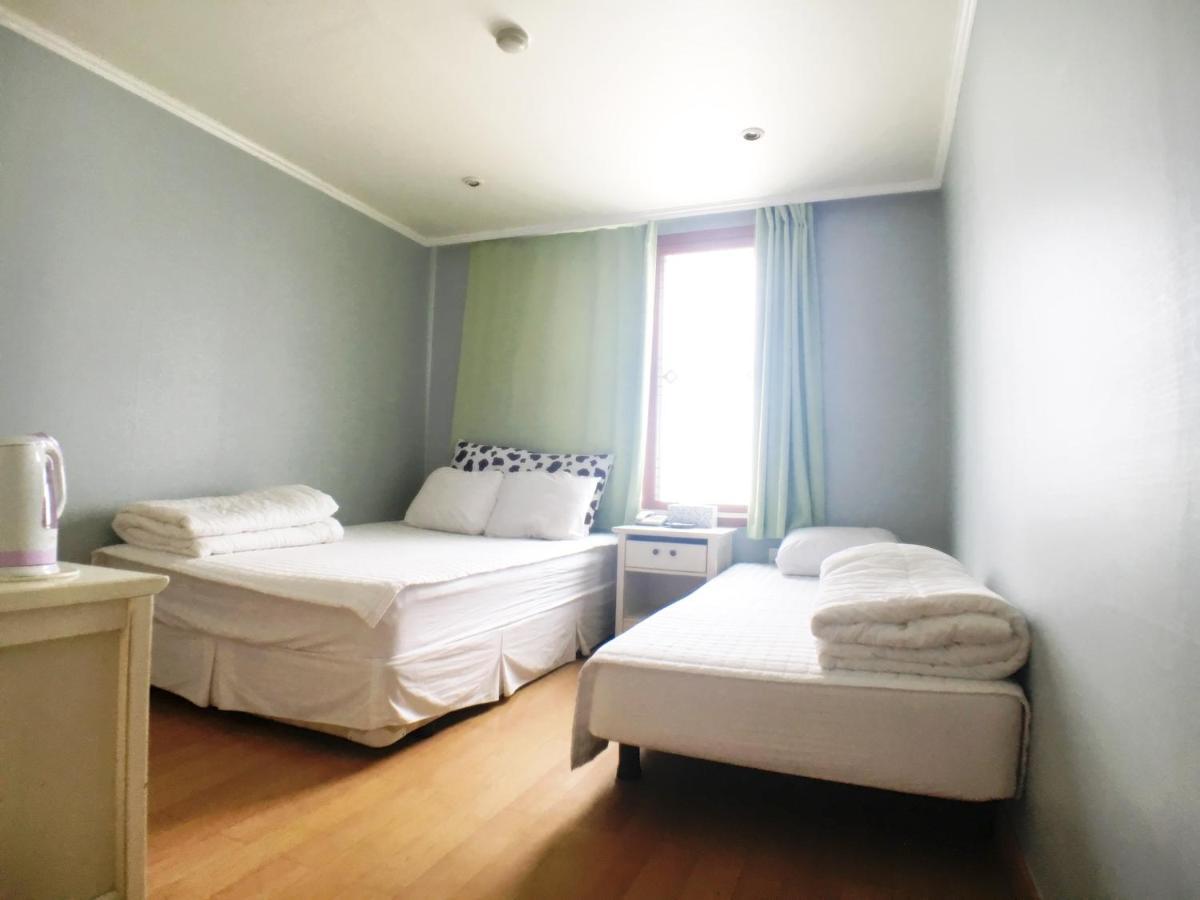 Hotel Good Inn Seogwipo Esterno foto