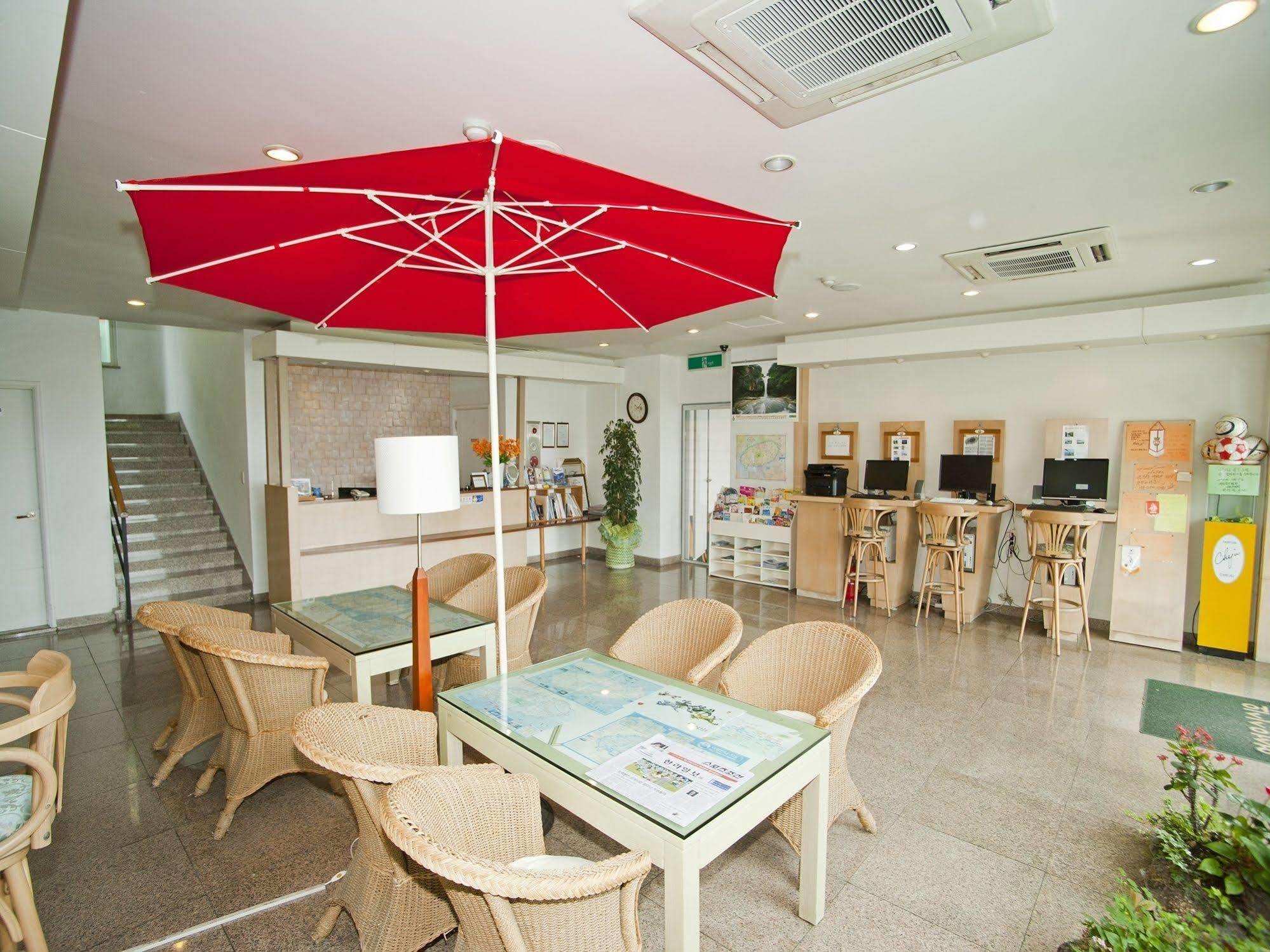 Hotel Good Inn Seogwipo Esterno foto